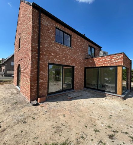 Wat is het voordeel van bouwen in een verkaveling?